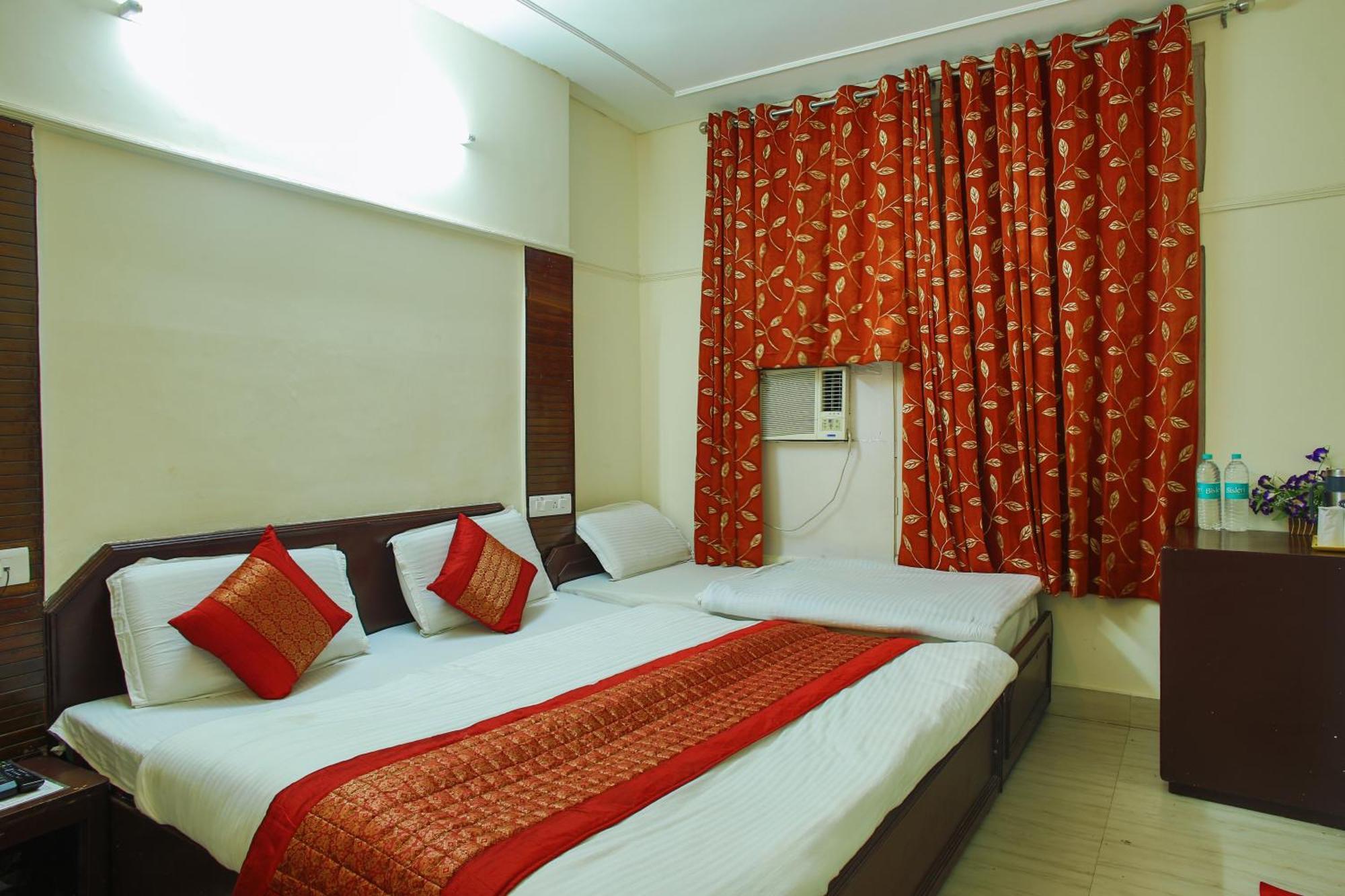 Hotel Raghunath Джамму Экстерьер фото