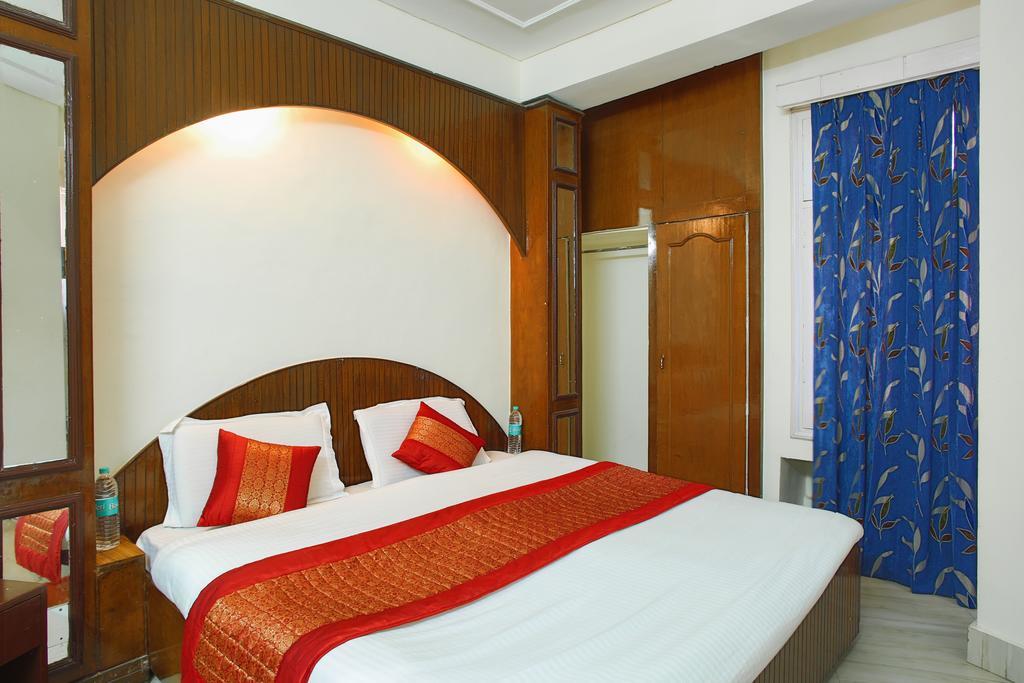Hotel Raghunath Джамму Экстерьер фото