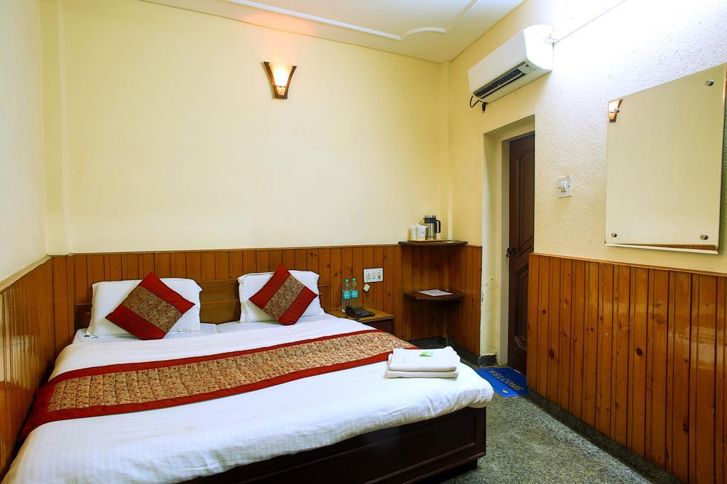 Hotel Raghunath Джамму Экстерьер фото